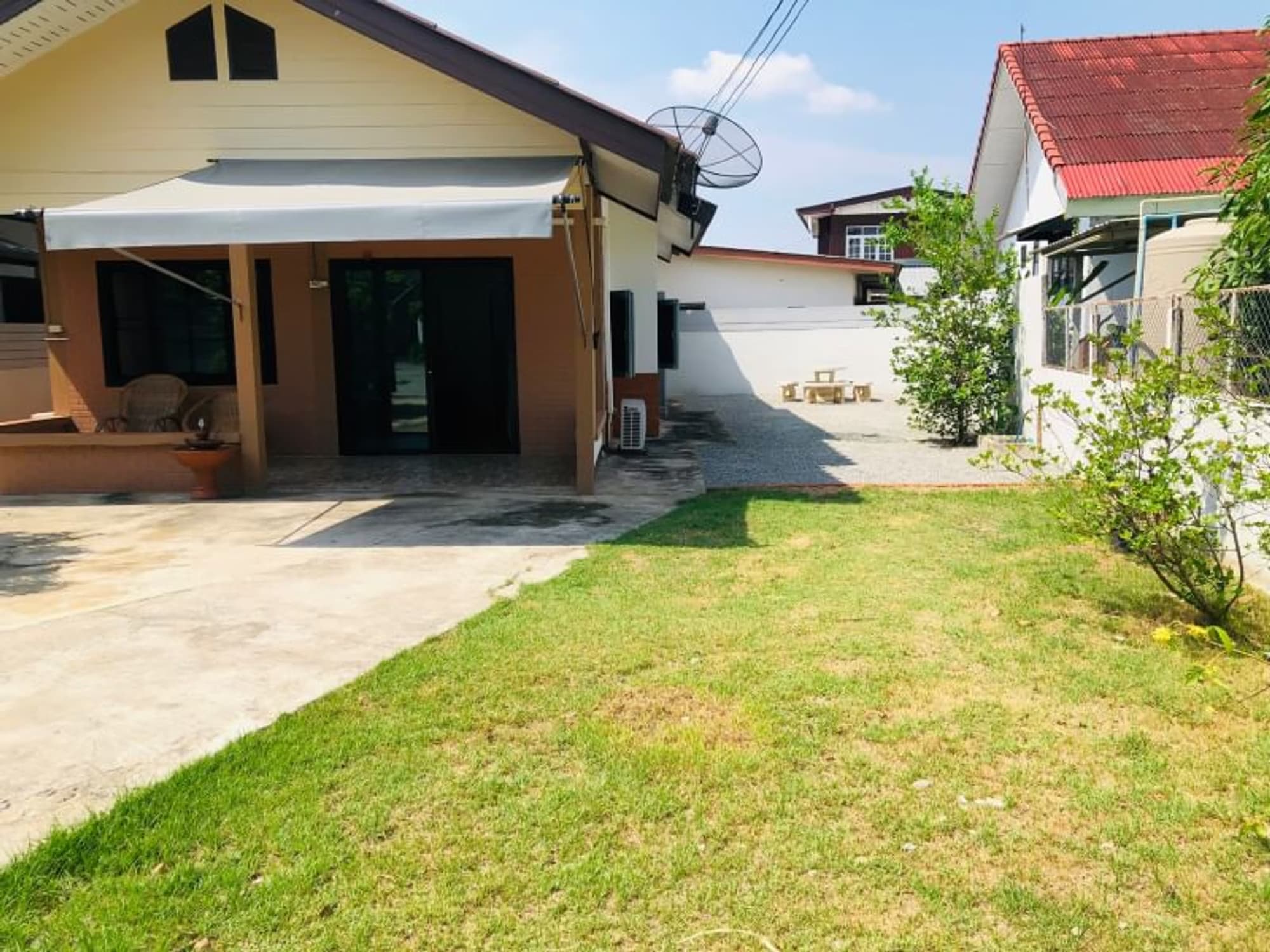 2 Bed House for Rent in Hang Dong - Image 4