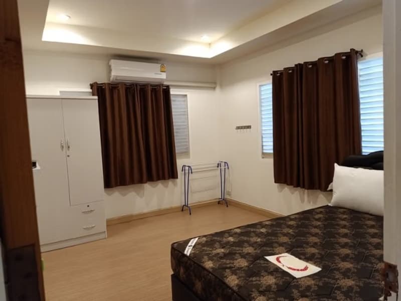 3 Bed House for Rent and Sale in Saraphi District