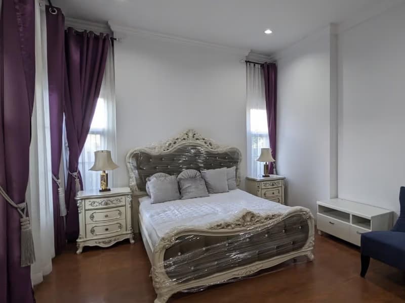 Pool Villa for Rent near Varee School
