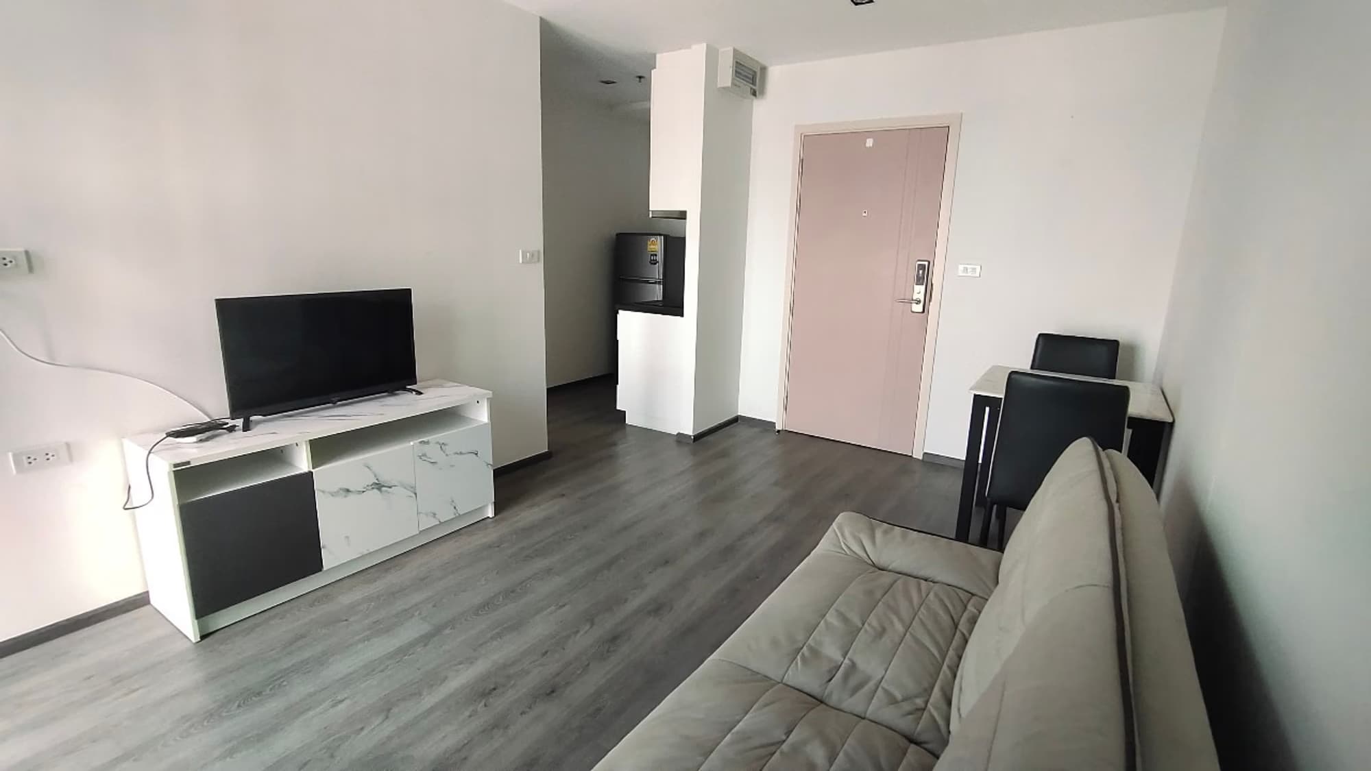 Condo for Rent at Rich Park Triple Station - Image 1