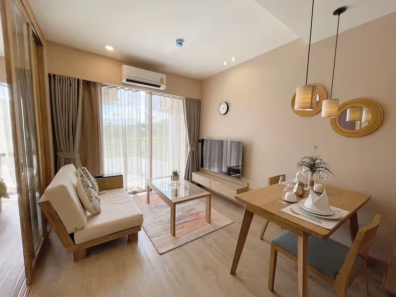 1 Bedroom Condo
