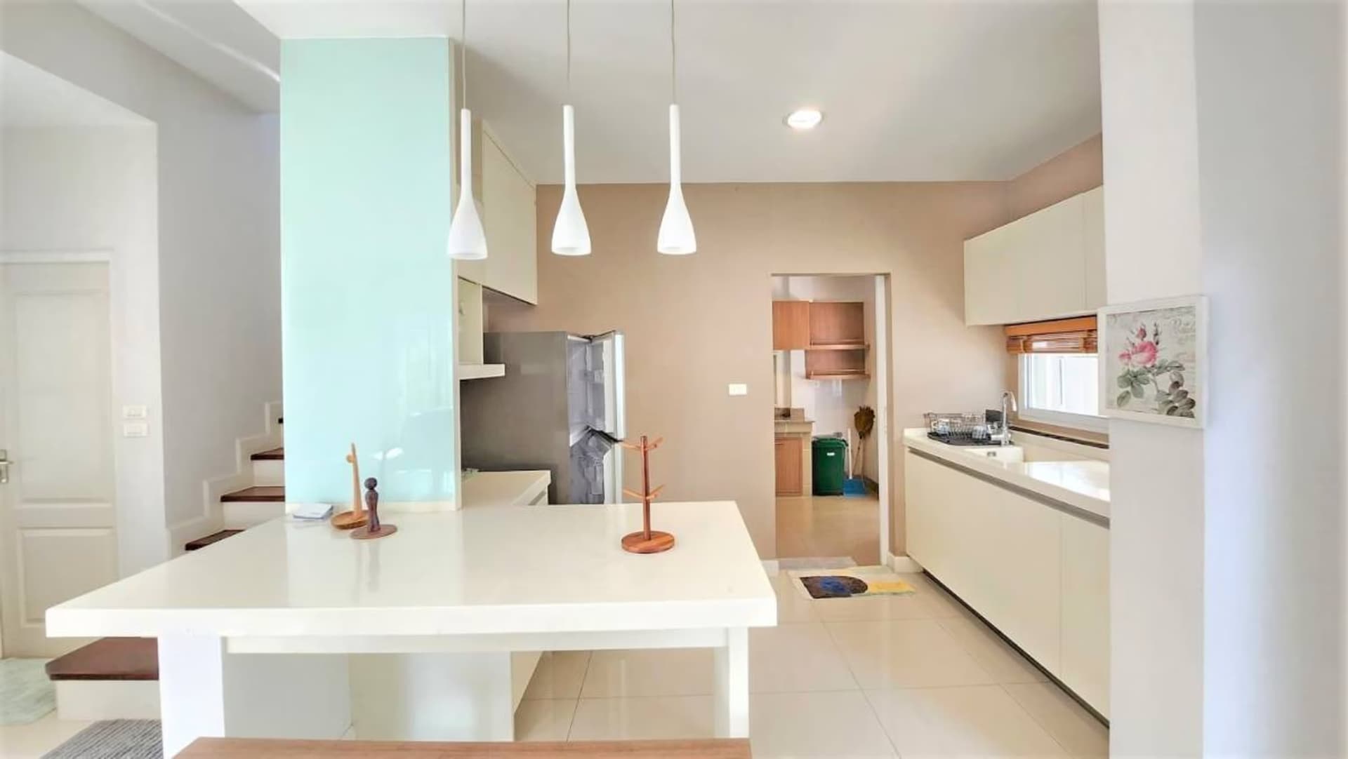 4 Bed House for Rent in Mueang Chiang Mai - Image 5