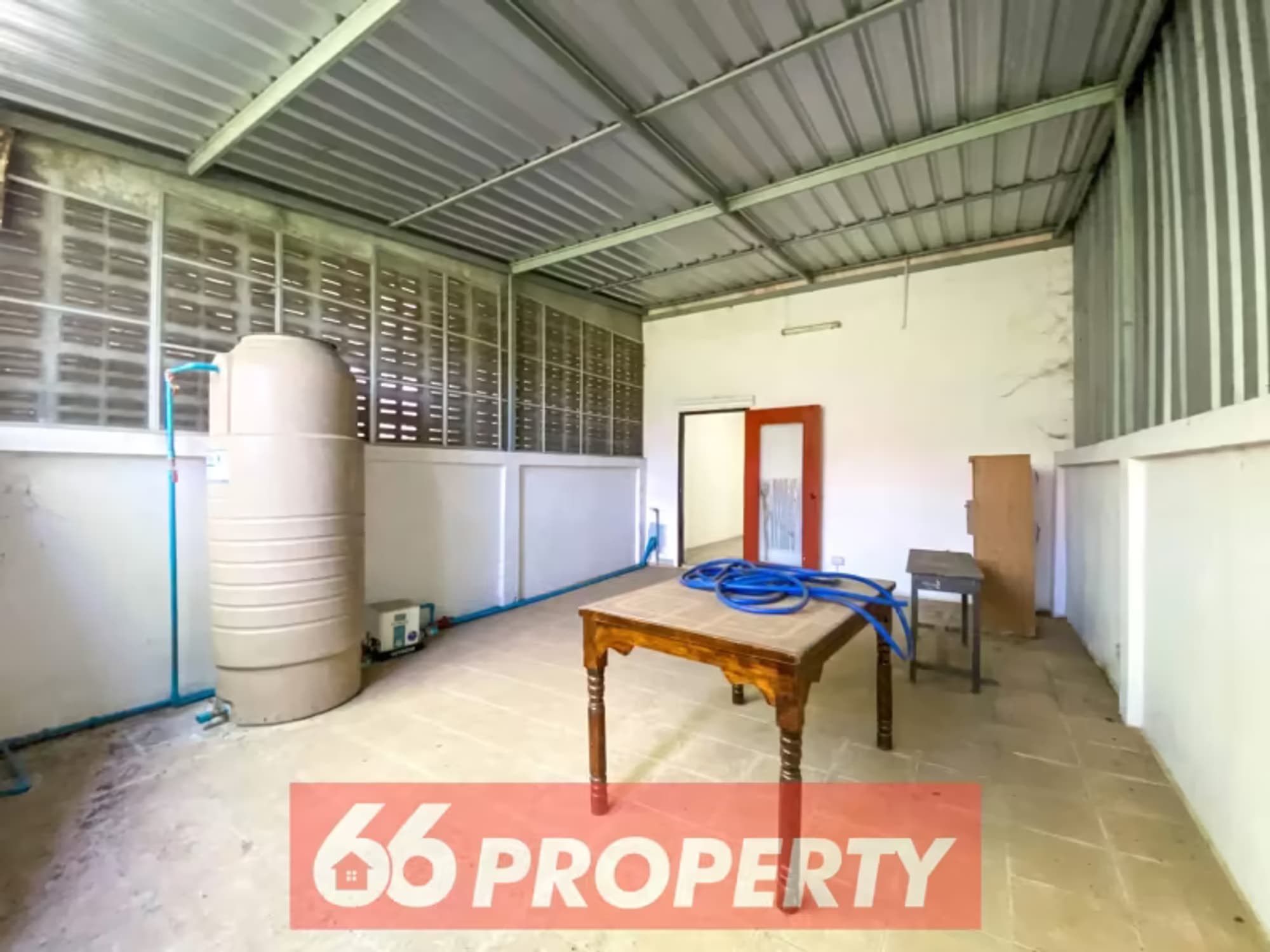 2 Bedroom House - Image 7
