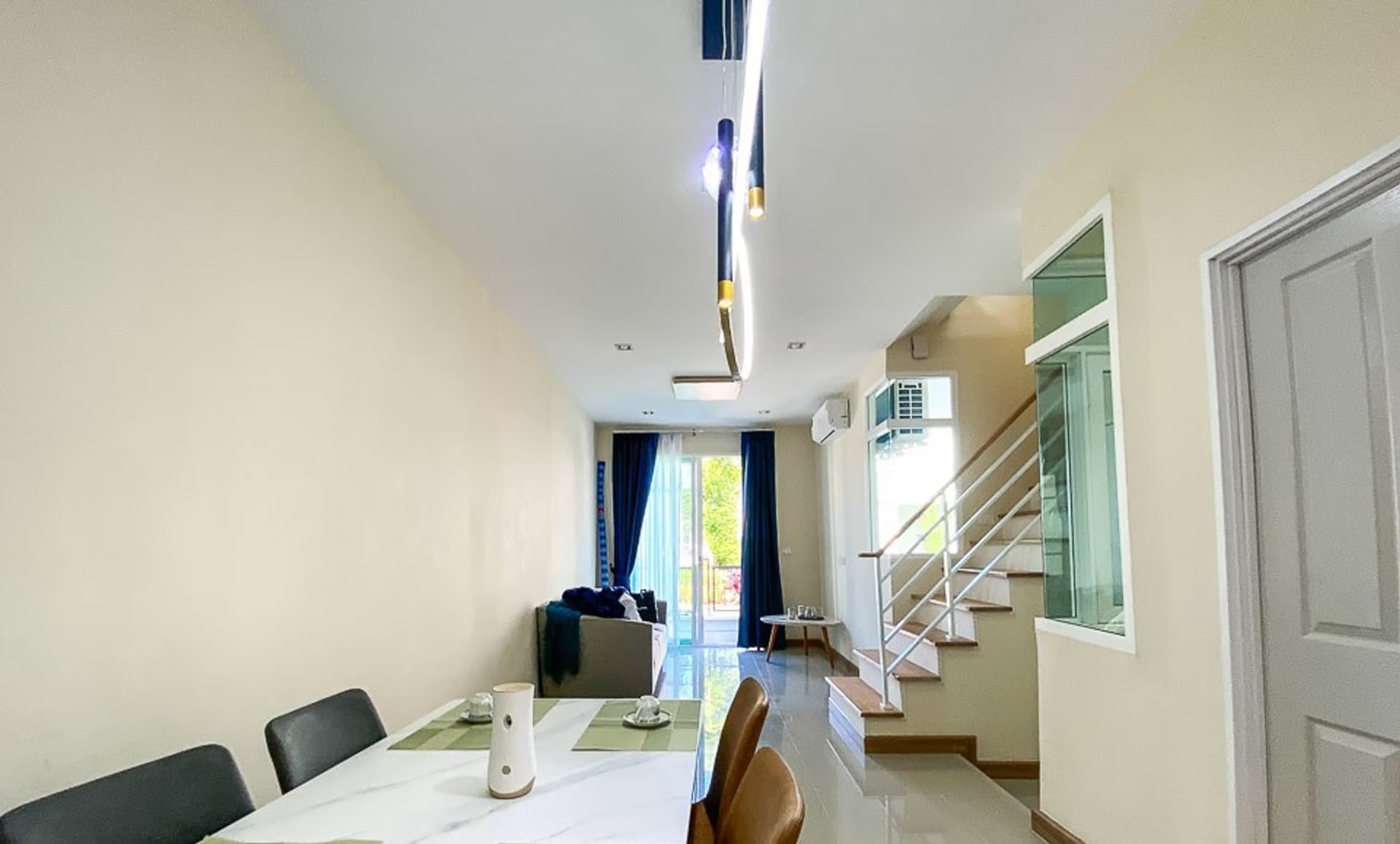 4 Bedroom House - Image 3