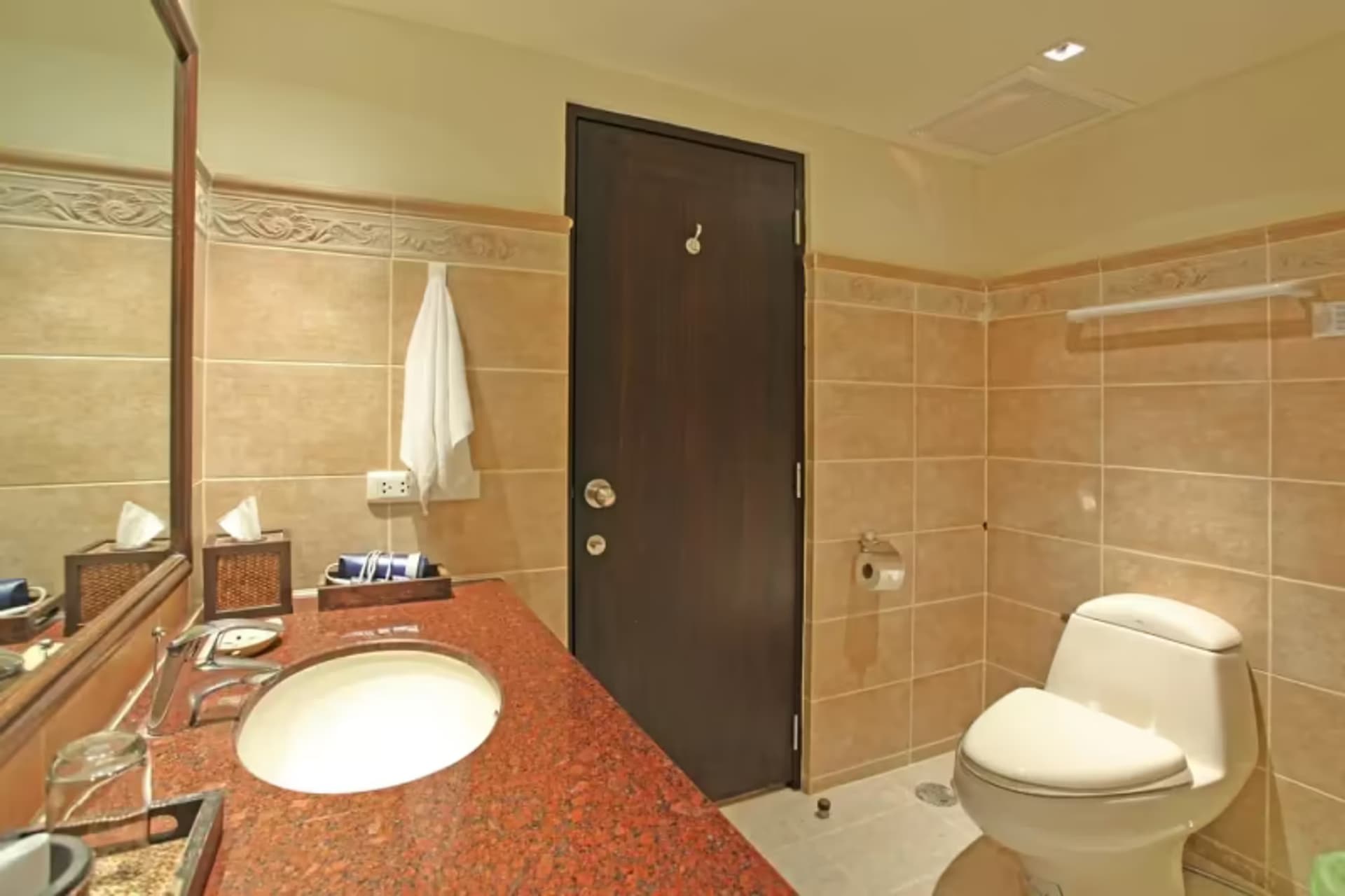 1 Bedroom Condo - Image 6