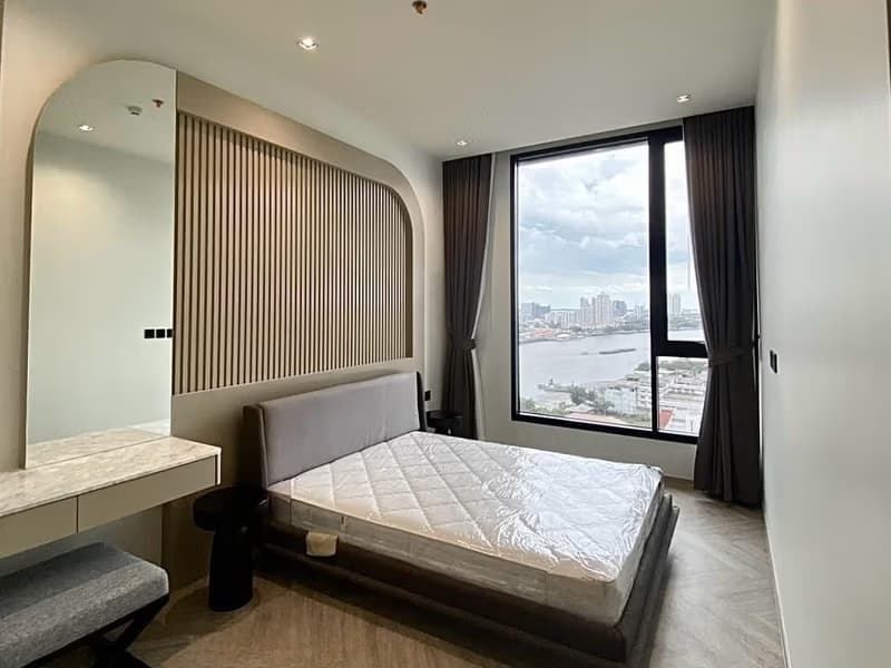 2 Bed Condo for Rent in Khlong San