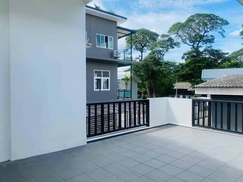 4 Bed House for Rent in Mueang Chiang Mai