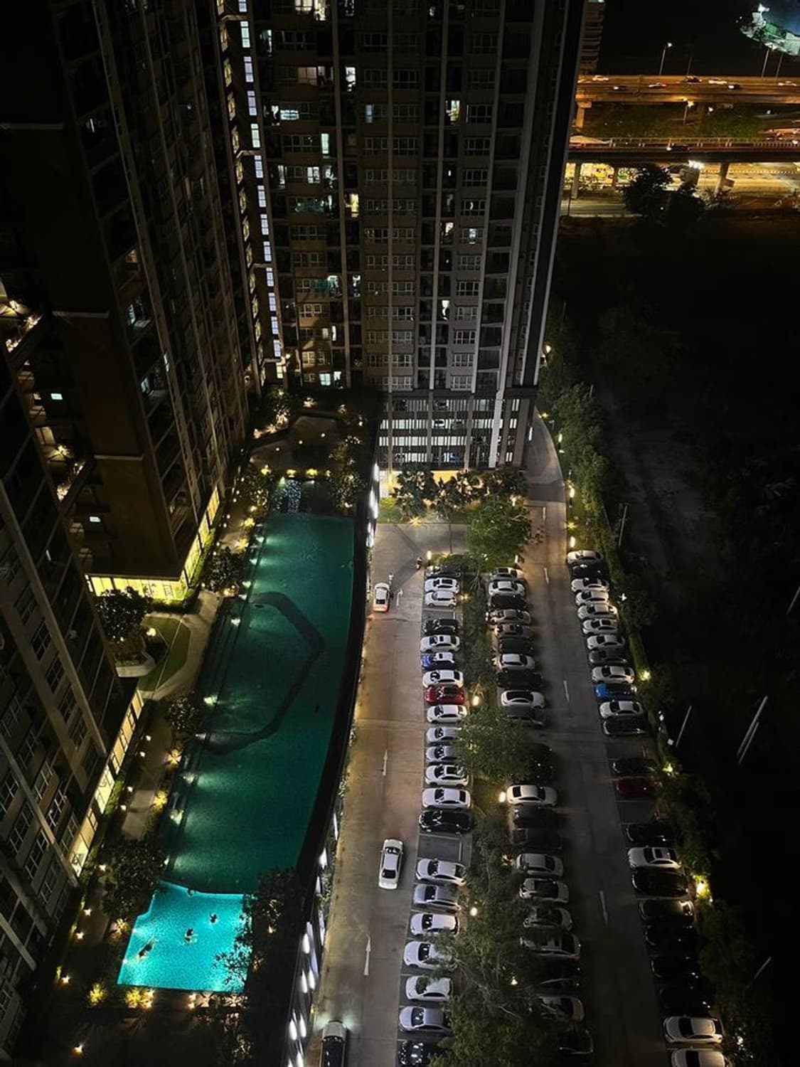 1 Bed Condo for Rent and Sale  Near Phra Ram 9 MRT - Image 13
