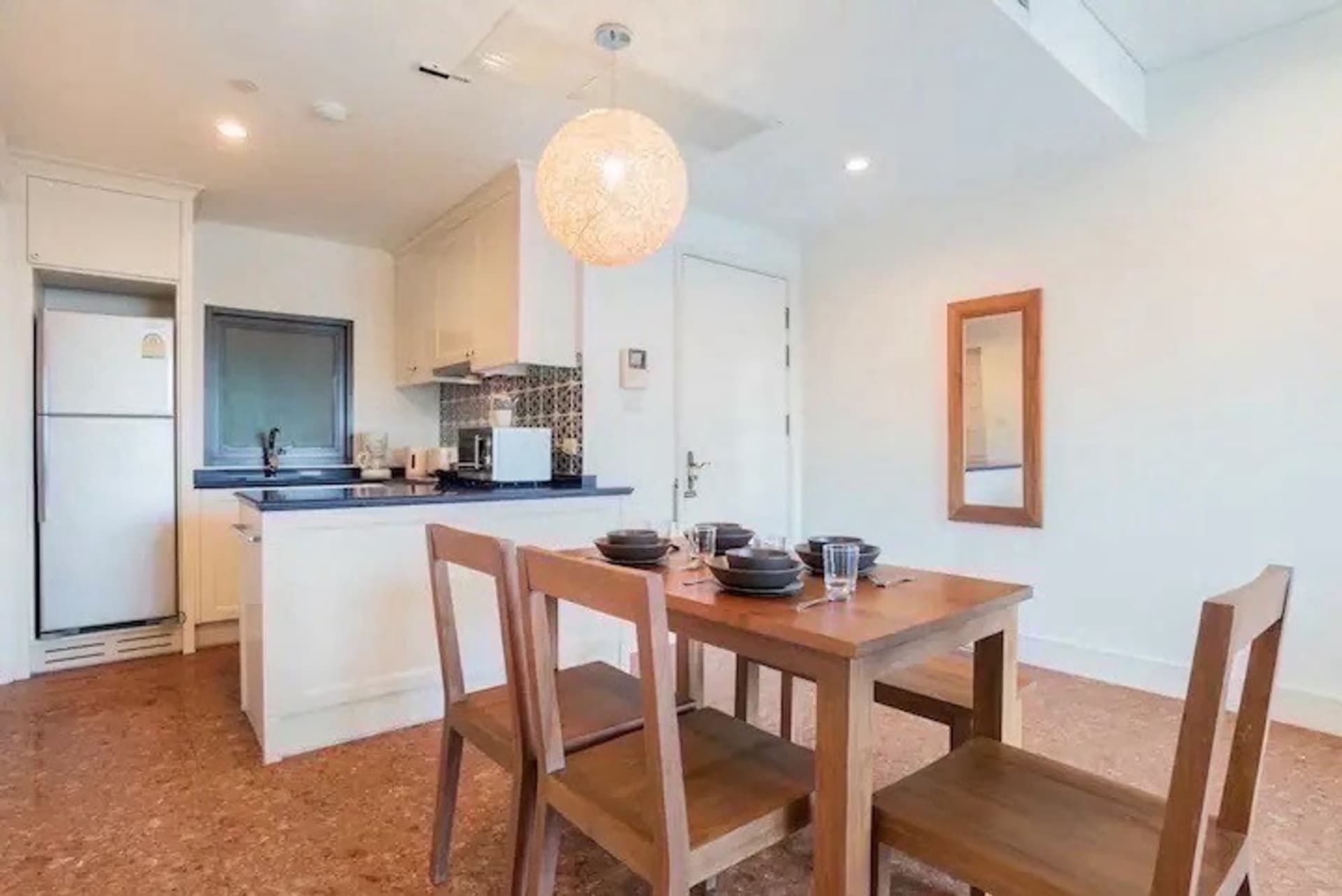 2 Bed Condo for Sale in Khlong Toei - Image 9
