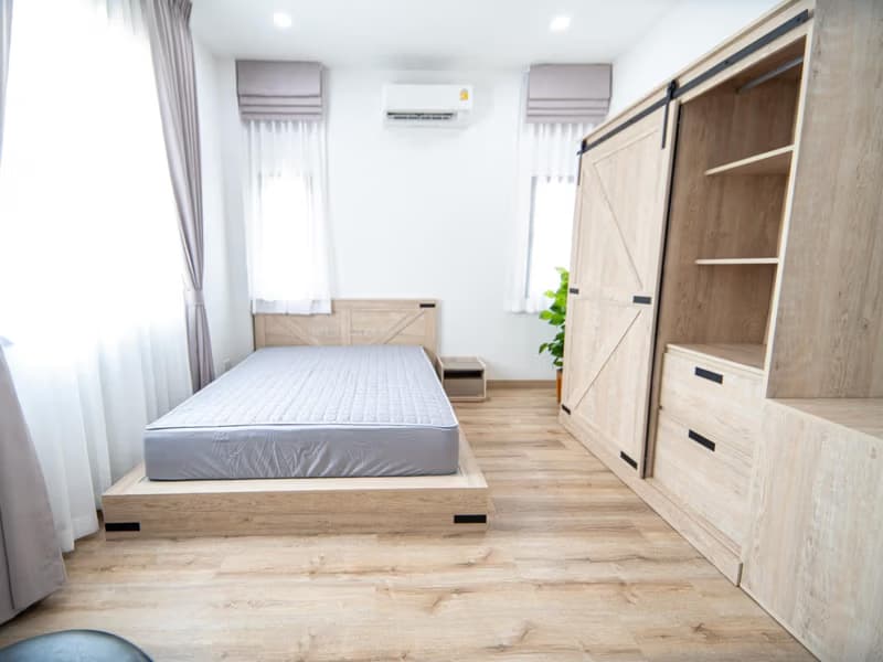 5 Bed House for Sale in Hang Dong