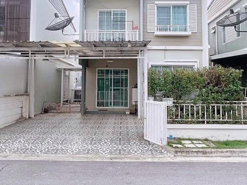 3 Bed House for Rent and Sale in Bang Phli