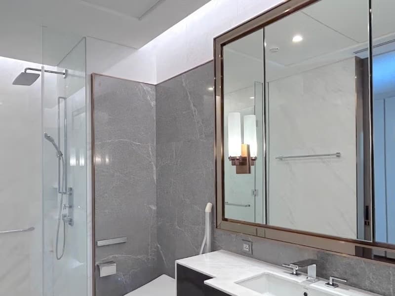 1 Bed Condo for Rent  Near Ratchadamri BTS