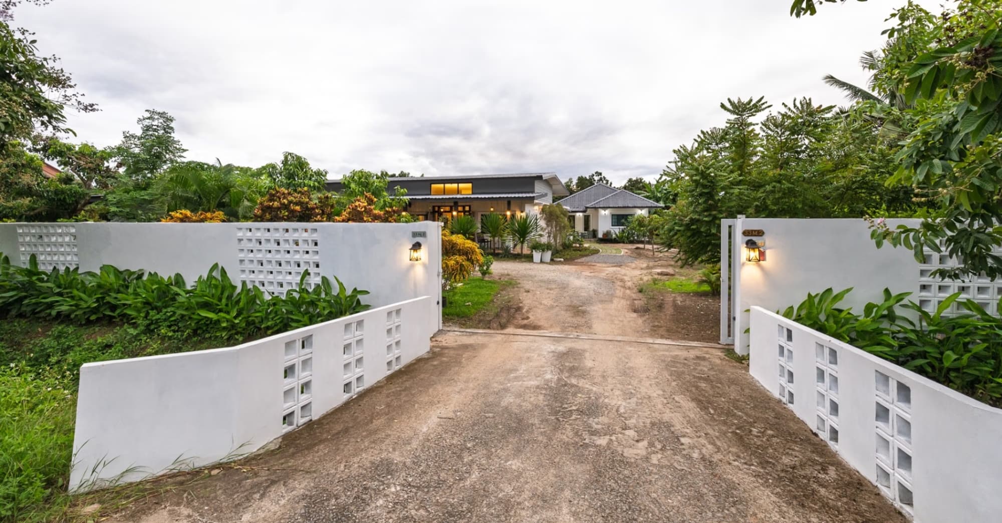 5 Bed House for Sale in Saraphi District - Image 39