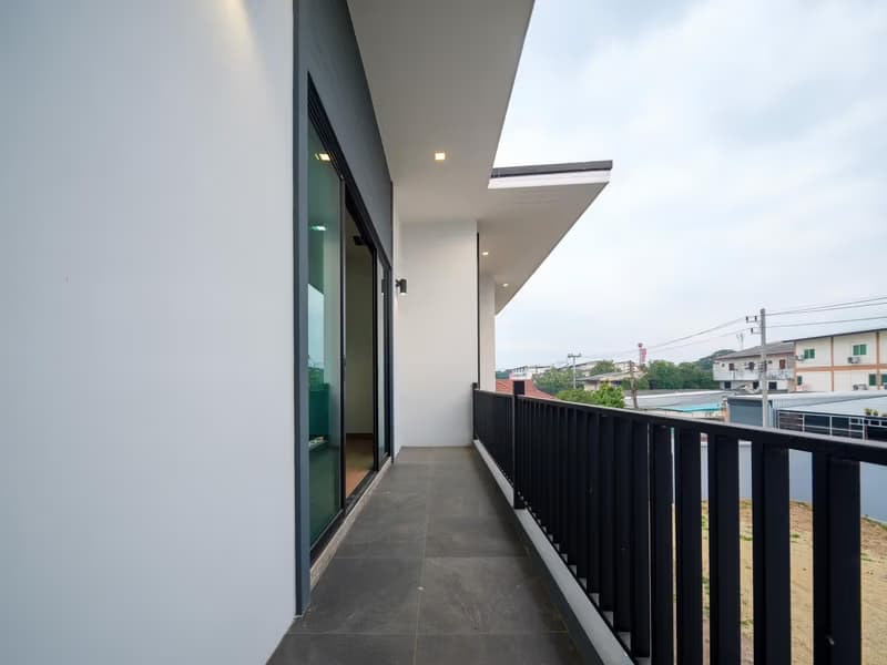 3 Bed House for Rent and Sale in San Kamphaeng