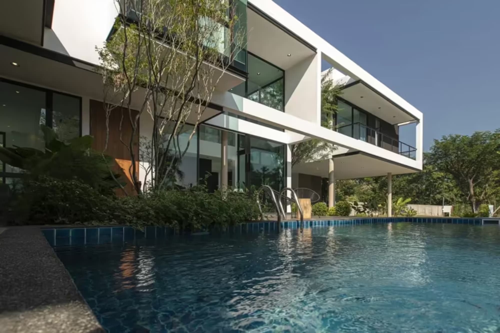 4 Bedroom House - Image 12