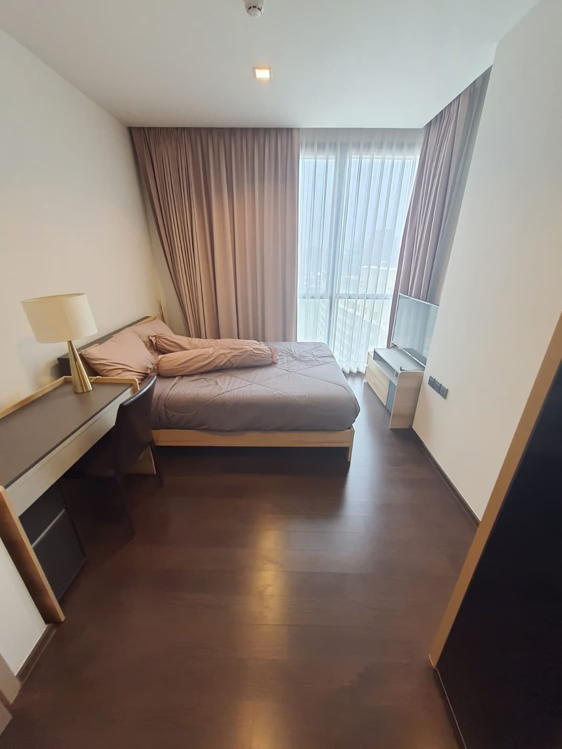 2 Bed Condo for Rent and Sale in Ratchathewi - Image 3