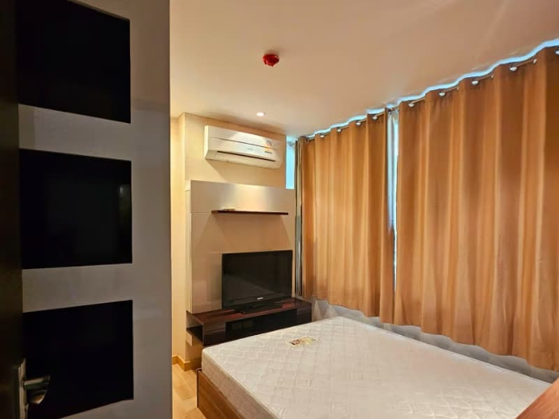 2 Bed Condo for Rent in Ratchathewi