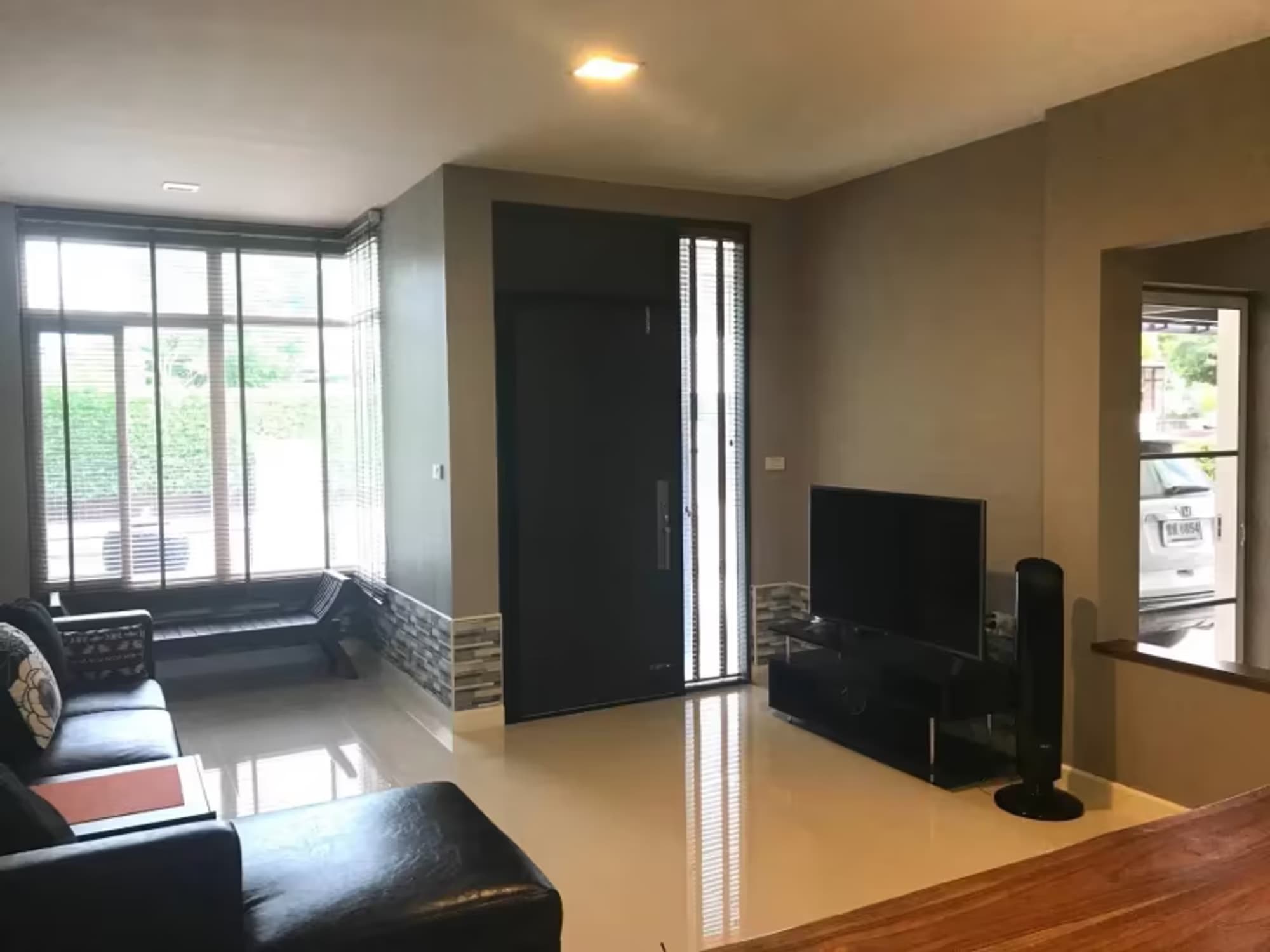4 Bedroom House - Image 11