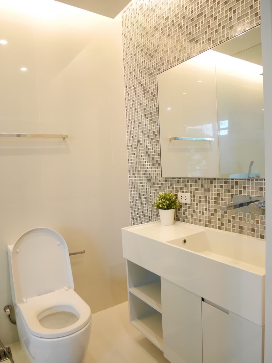 1 Bed Condo for Rent  Near Phetchaburi MRT - Image 9