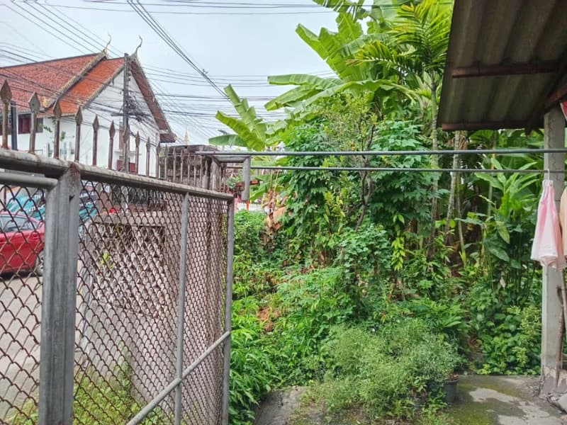 6 Bed House for Sale in Mueang Chiang Mai