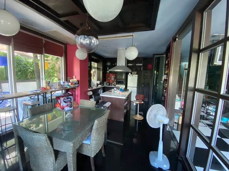 5 Bed House for Sale in Suan Luang