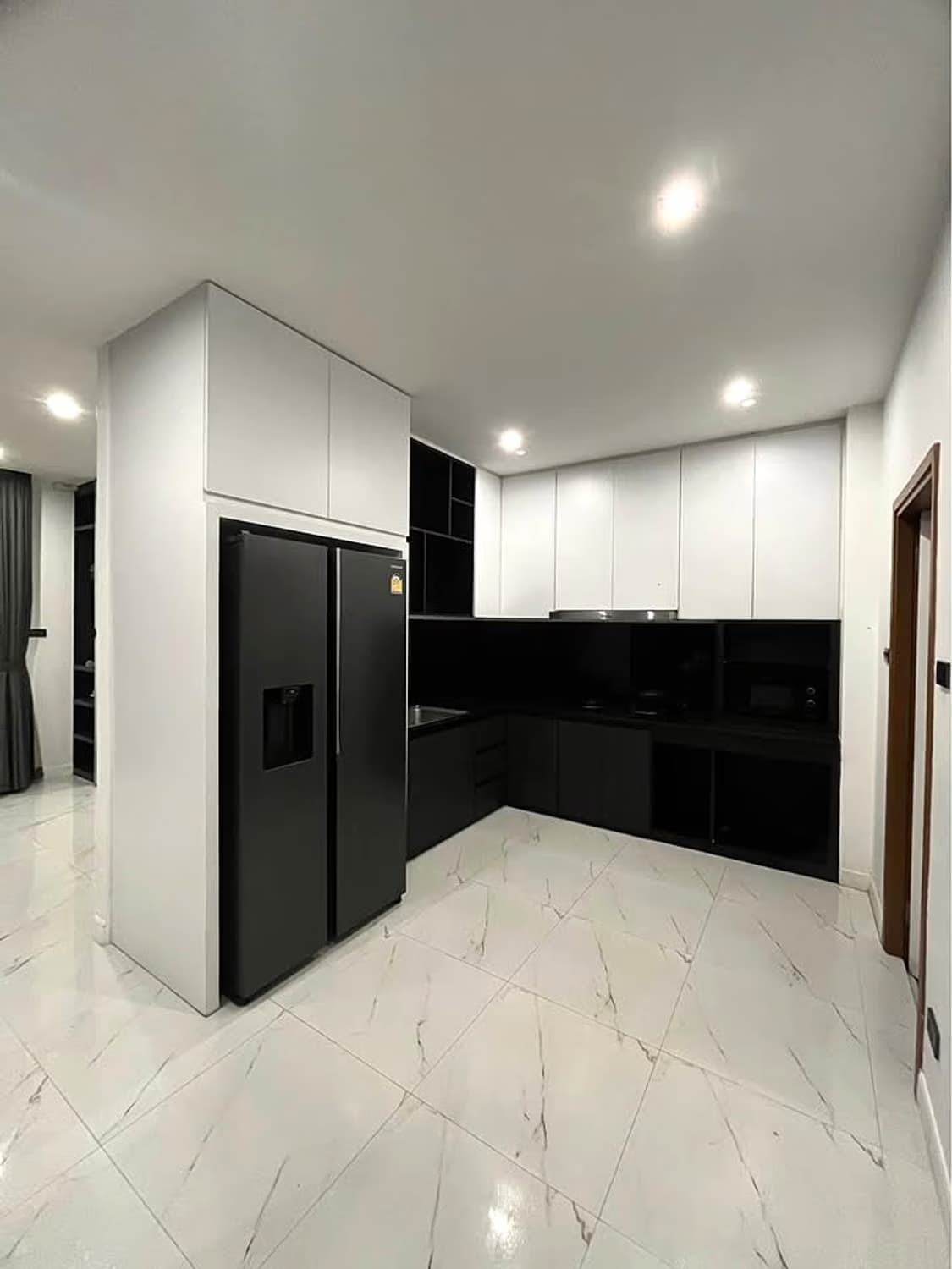 2 Bed Townhouse for Rent in San Sai - Image 6