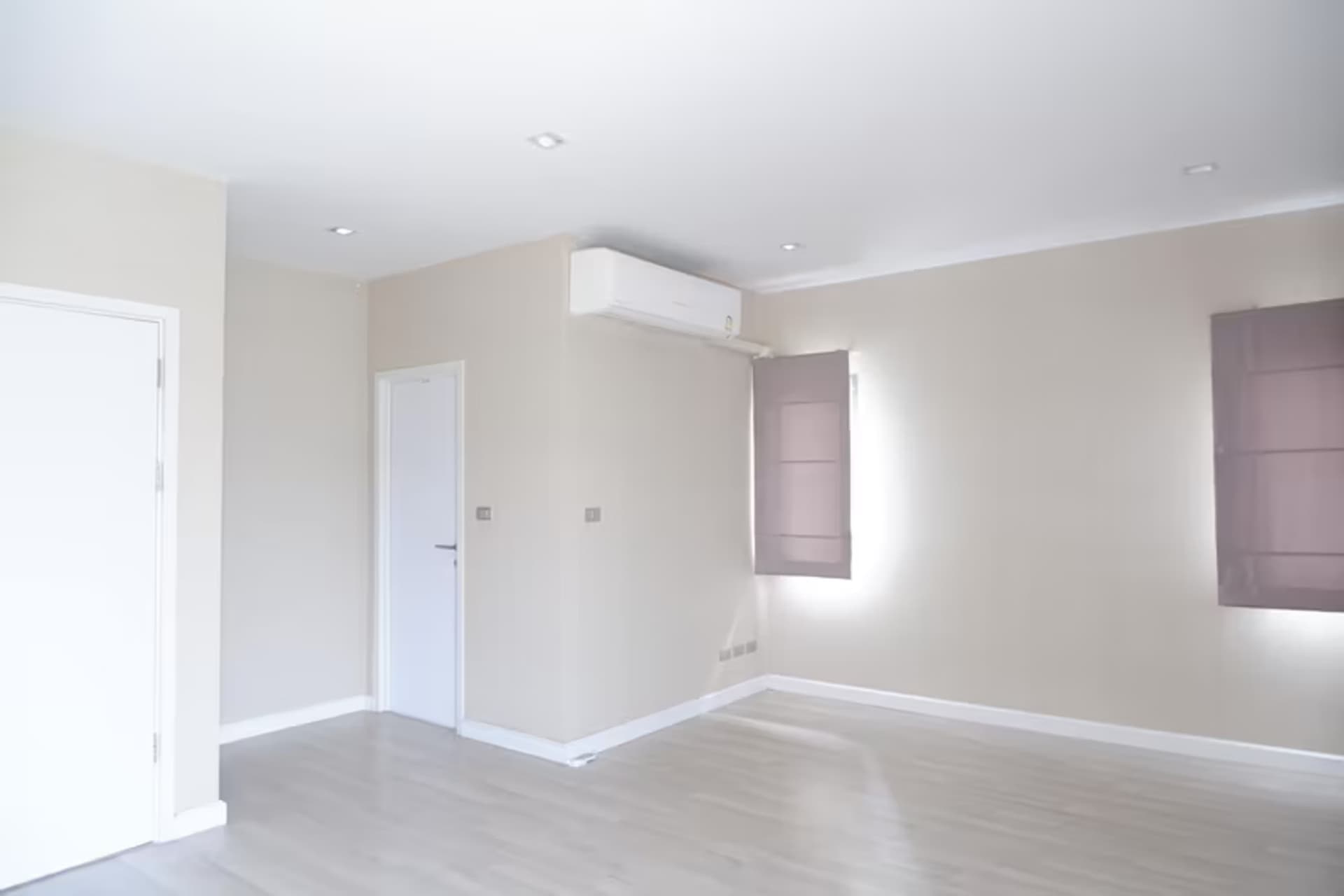4 Bedroom House - Image 22