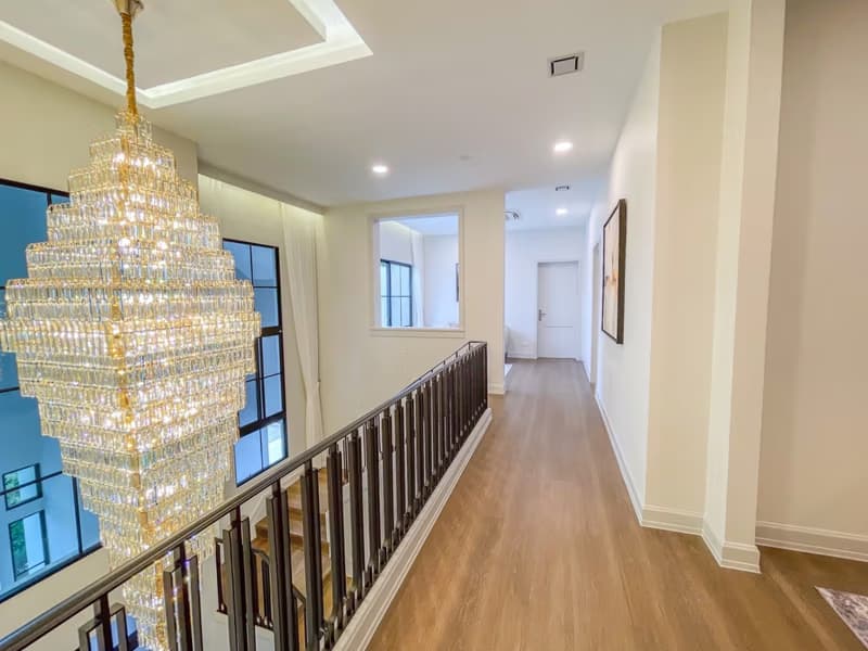 4 Bed House for Rent and Sale in Saphan Sung