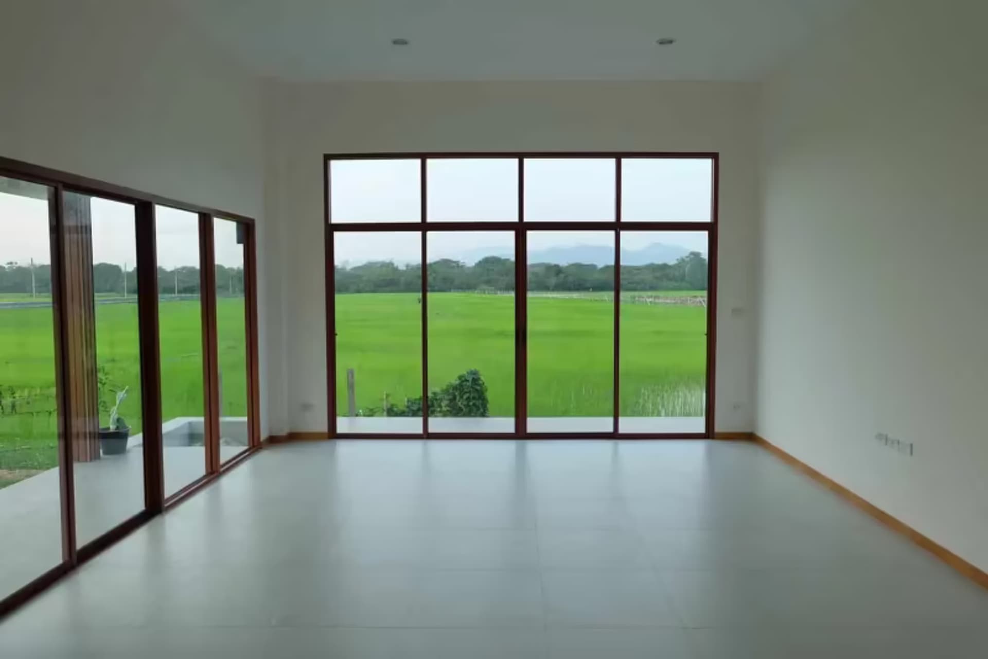 3 Bedroom House - Image 28
