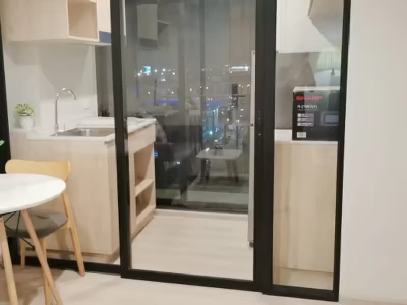 1 Bedroom Condo