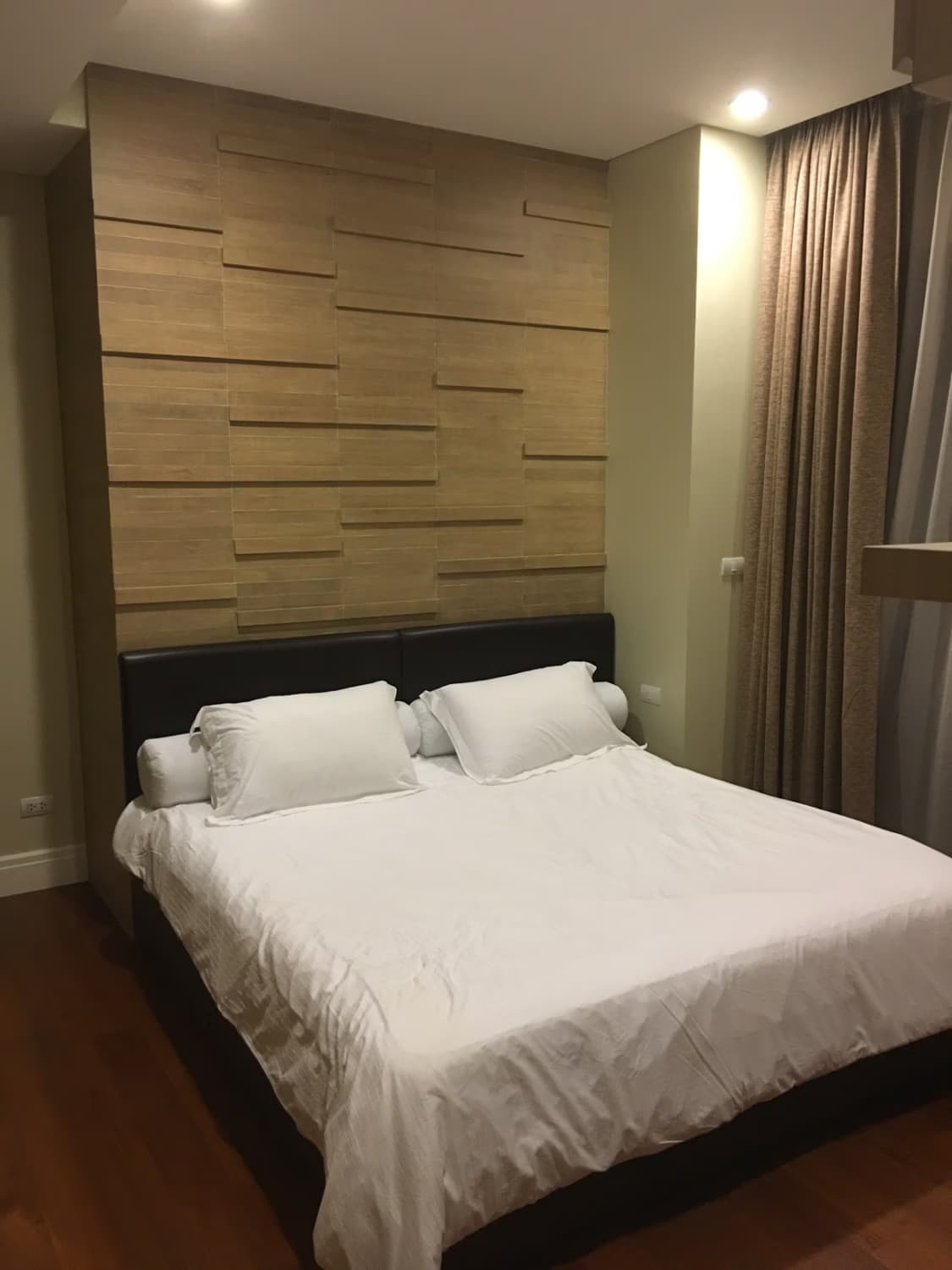2 Bed Condo for Rent in Khlong Toei - Image 7