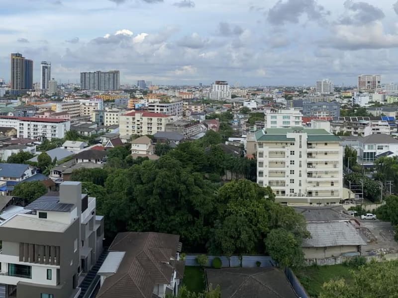 Condo for Sale, Rented at C Ekkamai