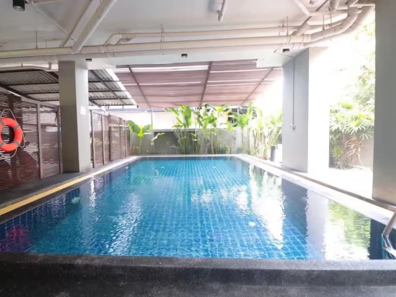 1 Bedroom Condo