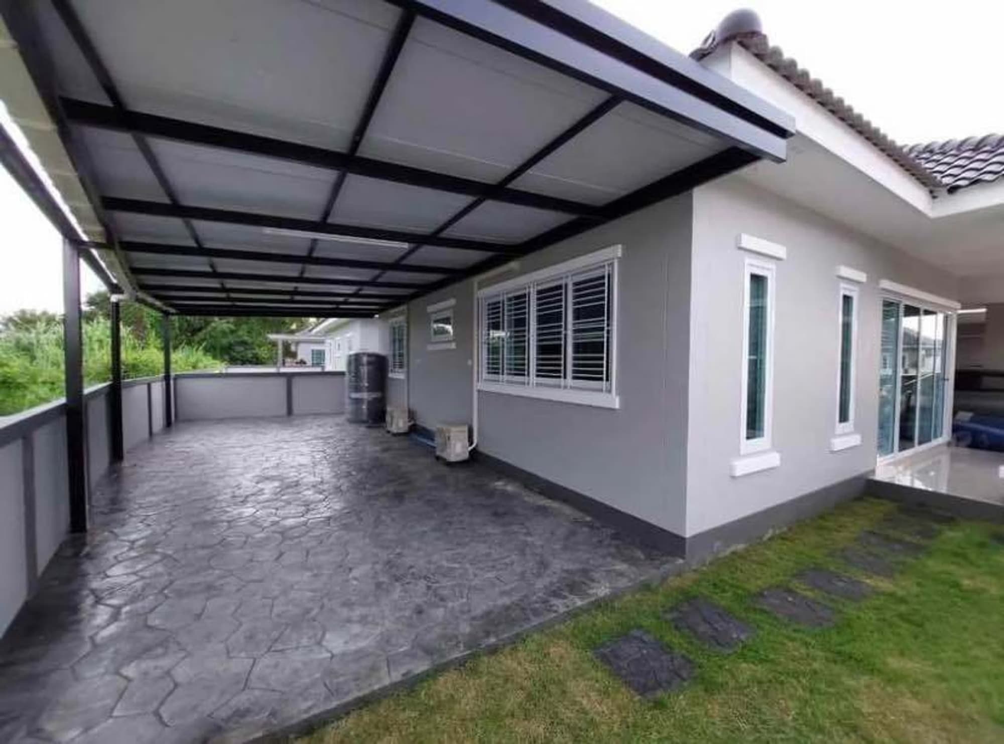 3 Bed House for Rent in Hang Dong - Image 9