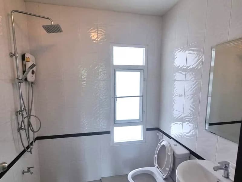 4 Bed House for Rent in Saraphi