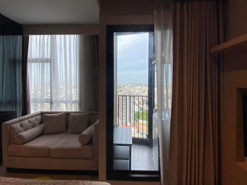 Condo for Rent at RHYTHM Ekkamai