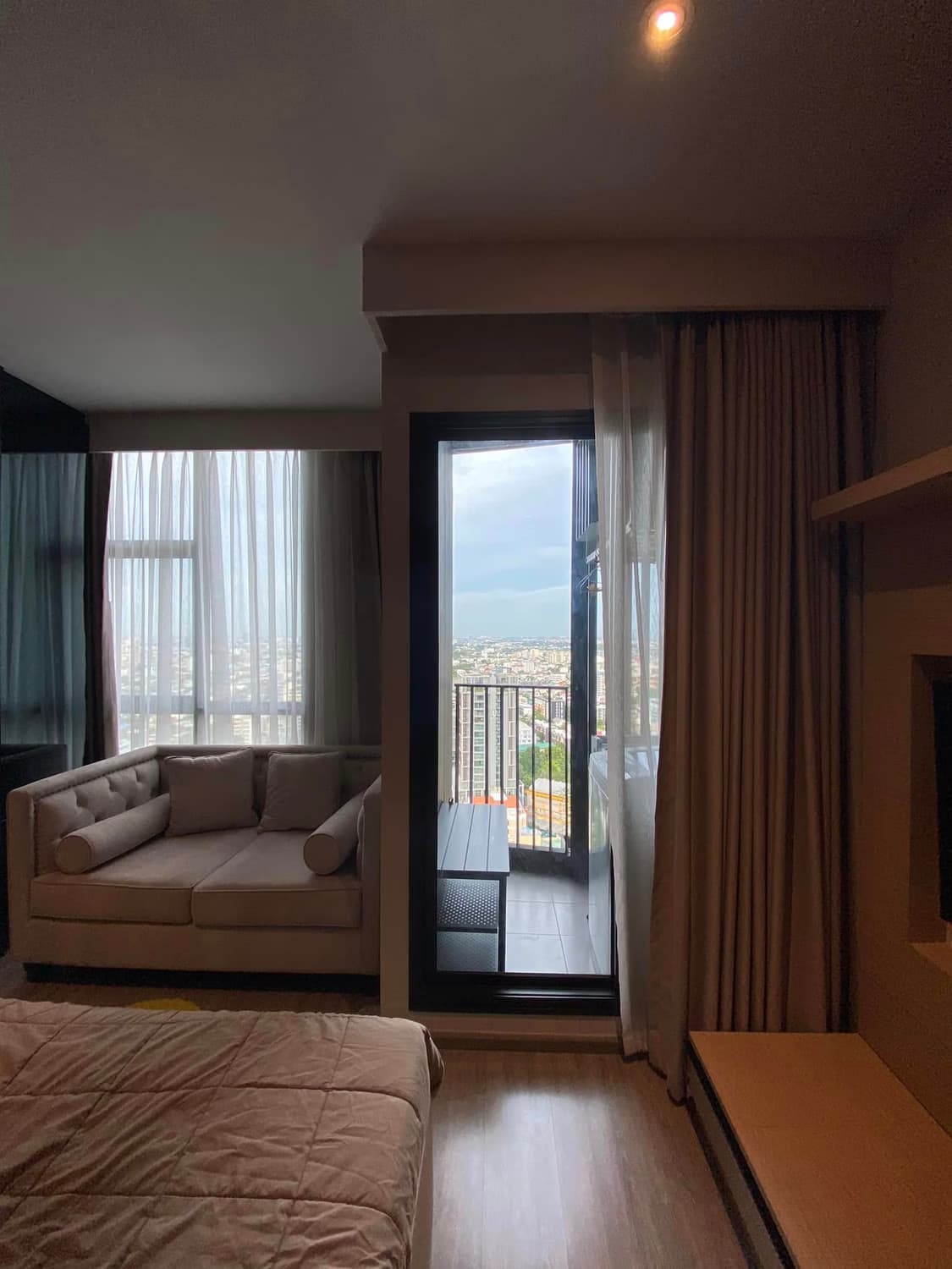 Condo for Rent at RHYTHM Ekkamai - Image 2