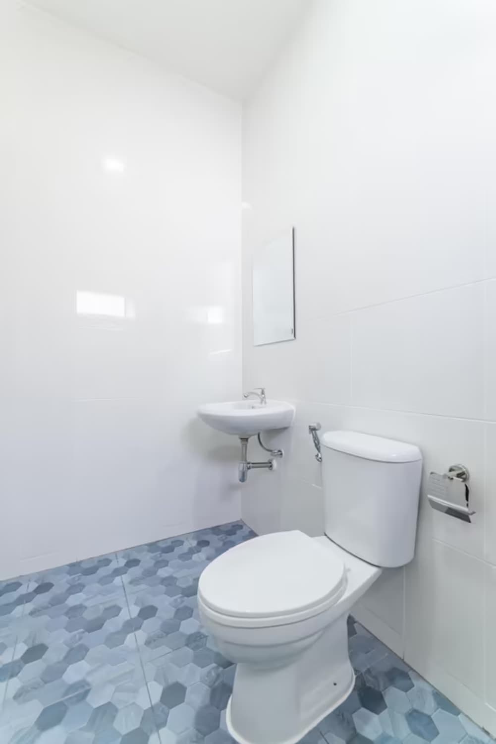 3 Bedroom House - Image 4