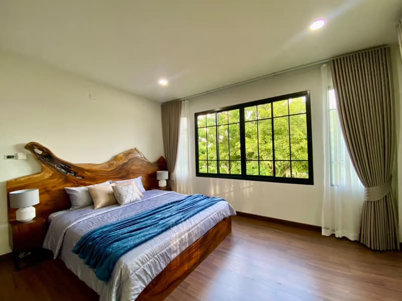 4 Bed House for Sale in San Kamphaeng District