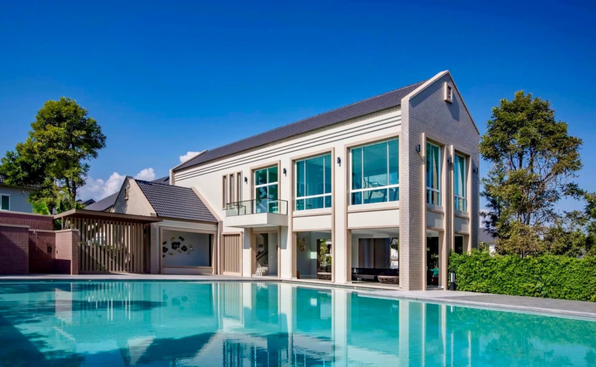 7 Bed House for Rent in Mueang Chiang Mai - Image 17