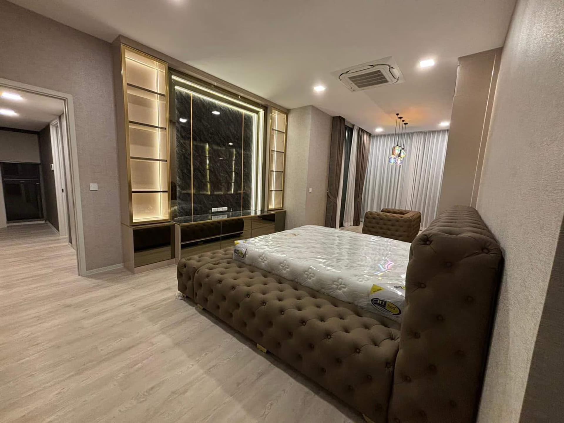 5 Bed House for Rent and Sale in undefined - Image 26