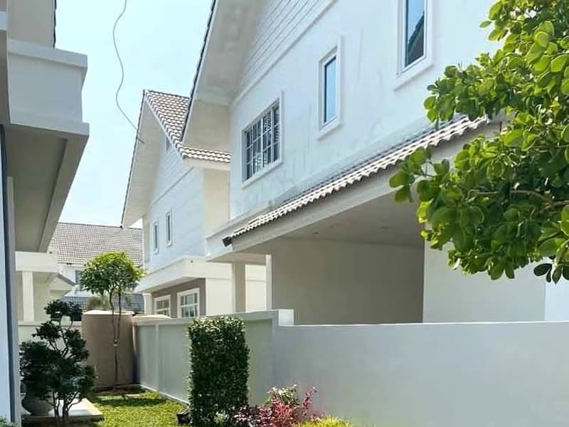 3 Bed House for Rent in San Kamphaeng District