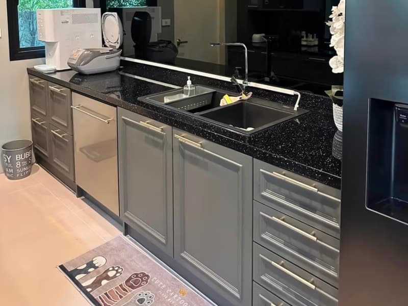 5 Bed House for Rent and Sale in ประเวศ
