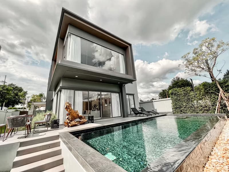 4 Bedroom House
