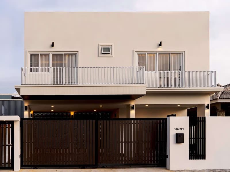 5 Bed House for Sale in Saraphi