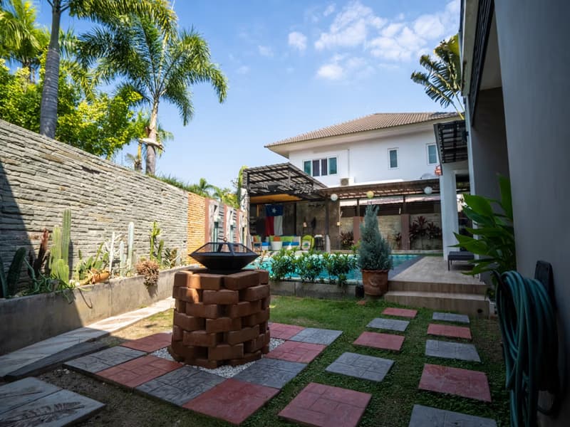 4 Bed House for Sale in Mueang Chiang Mai