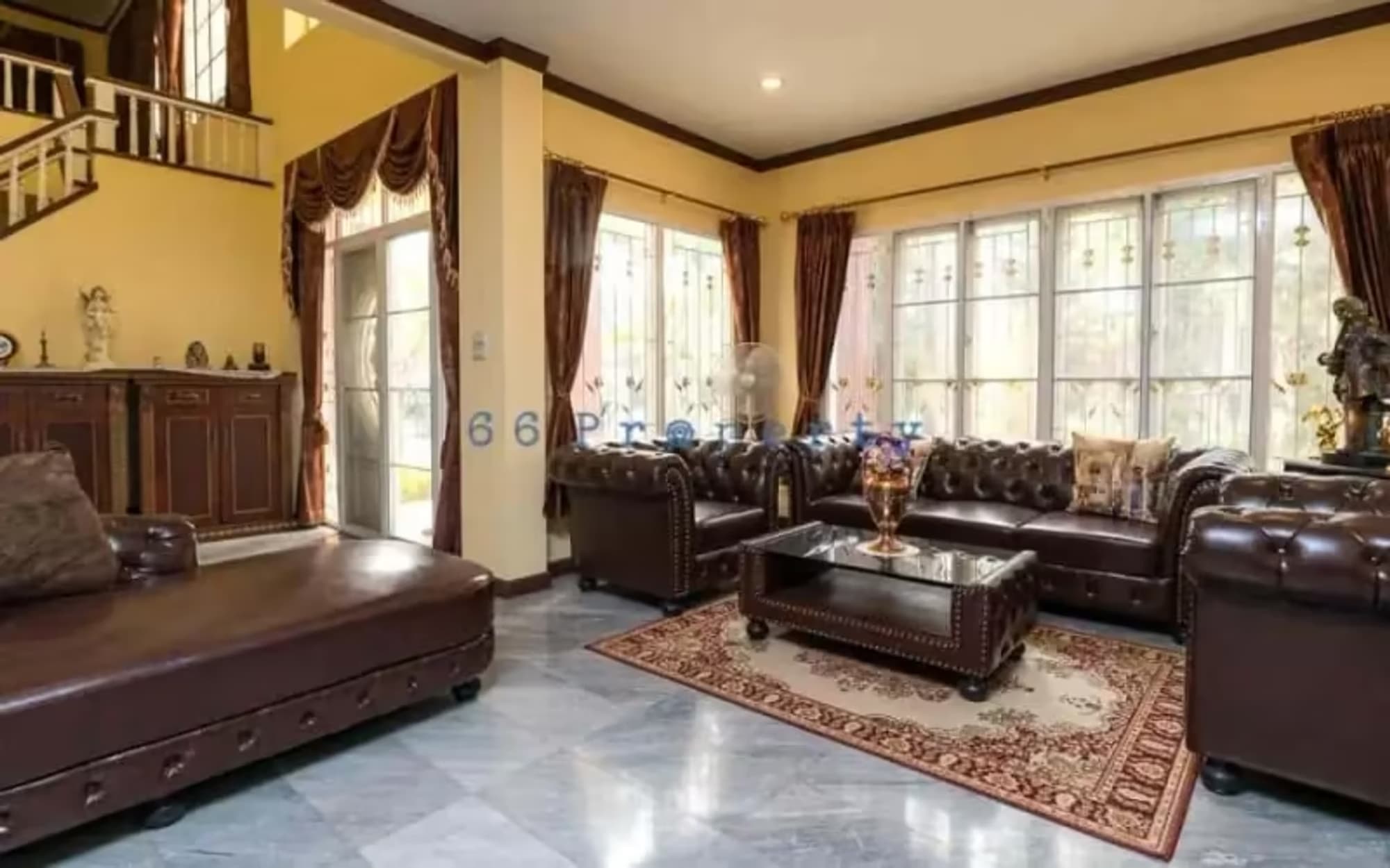 6 Bedroom House - Image 18