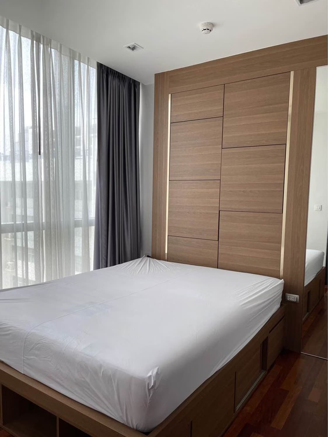 1 Bedroom Condo - Image 5