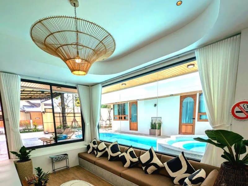 7 Bed House for Sale in Doi Saket District