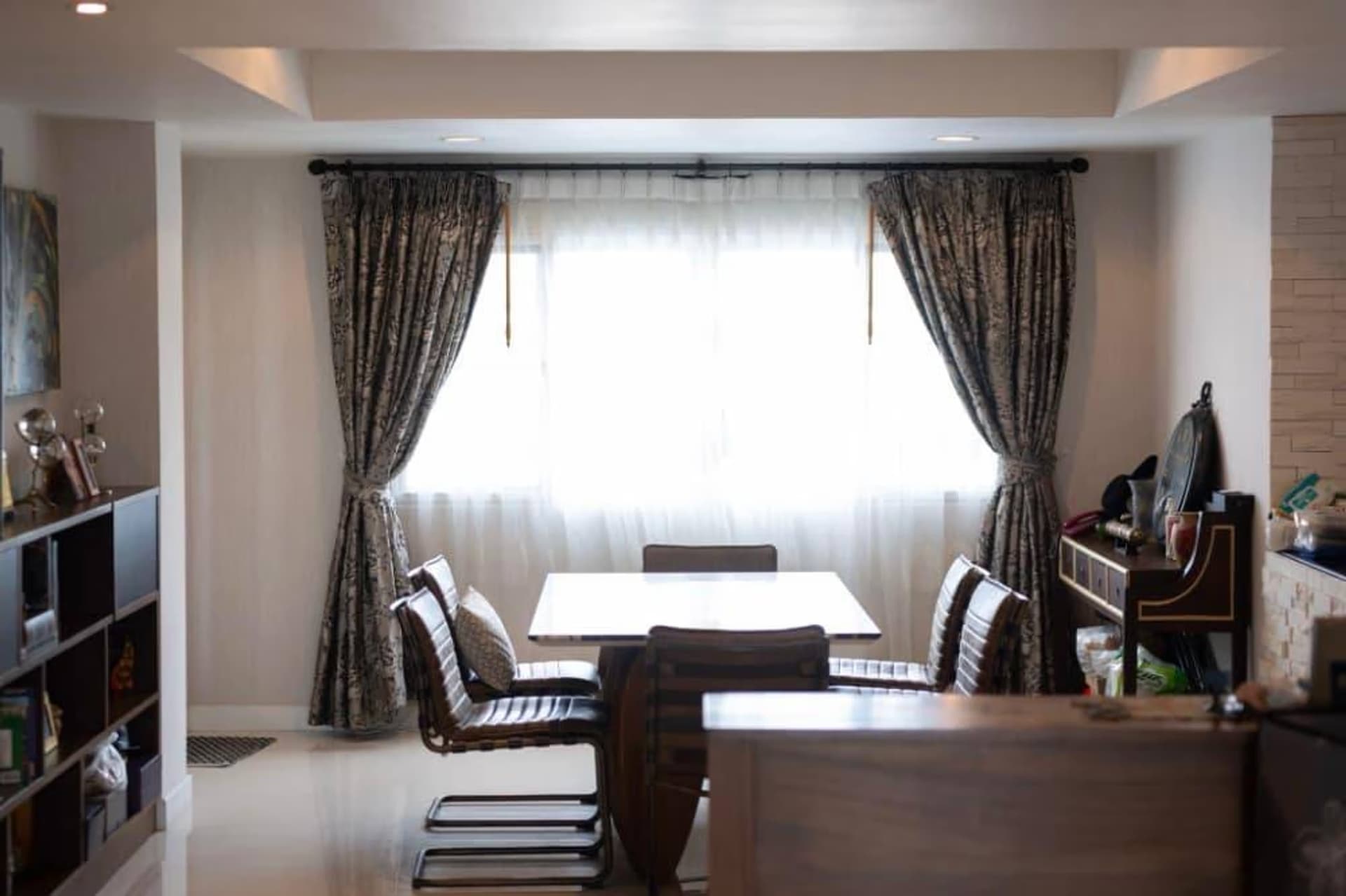 2 ห้องนอน คอนโด สำหรับ ขาย ใน Pathum Wan - Image 4